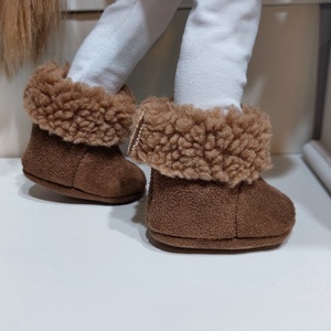 Paola Reina csokoládébarna szőrmecsizma, Játék & Sport, Baba & babaház, Babaruha, babakellék, Varrás, MESKA