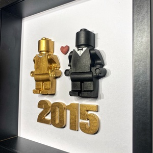 Jesmonite 'Esküvő' Lego figurás családi kép, shadow box, egyedi, dekoratív fali kép, egyedi évszámmal, nászajándék - otthon & életmód - dekoráció - kép & falikép - Meska.hu