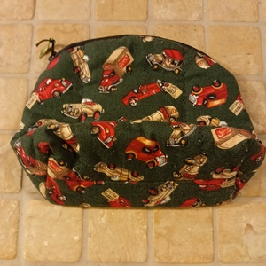 Neszeszer - zöld autó mintás - táska & tok - neszesszer - Meska.hu