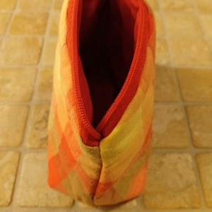 Neszeszer - piros-sárga kockás - táska & tok - neszesszer - Meska.hu