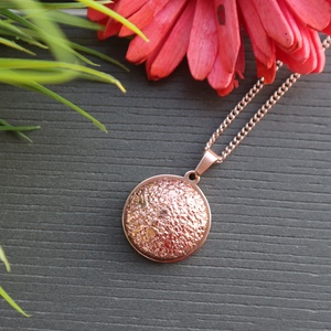 Rosegold nemesacél medálos nyaklánc - ékszer - nyaklánc - medálos nyaklánc - Meska.hu