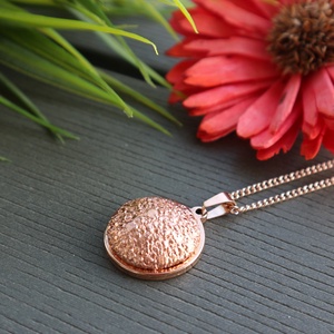 Rosegold nemesacél medálos nyaklánc - Meska.hu