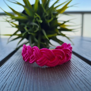 Magenta színű fonott paracord karkötő - ékszer - karkötő - fonott karkötő - Meska.hu