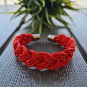 Pipacs piros fonott paracord karkötő - ékszer - karkötő - fonott karkötő - Meska.hu