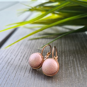Metál púder - rosegold francia kapcsos fülbevaló - ékszer - fülbevaló - lógós kerek fülbevaló - Meska.hu
