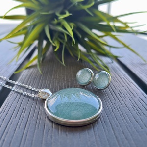 Metál menta - ezüst textilbőr fülbevaló és nyaklánc szett - ékszer - ékszerszett - Meska.hu