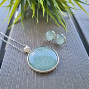 Metál menta - ezüst textilbőr fülbevaló és nyaklánc szett - ékszer - ékszerszett - Meska.hu