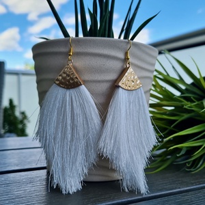 Fehér selyem rojt fülbevaló - ékszer - fülbevaló - rojtos fülbevaló - Meska.hu