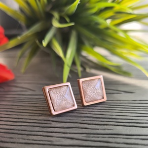 Metál púder - rosegold nemesacél négyzet fülbevaló - ékszer - fülbevaló - pötty fülbevaló - Meska.hu