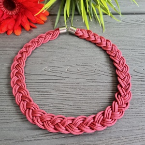 Málna piros fonott paracord nyaklánc - ékszer - nyaklánc - medál nélküli nyaklánc - Meska.hu