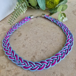 Világoskék - magenta paracord fonott nyaklánc - ékszer - nyaklánc - medál nélküli nyaklánc - Meska.hu