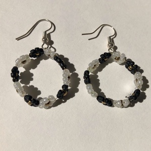 BabyFlower 003 - ékszer - fülbevaló - lógós kerek fülbevaló - Meska.hu