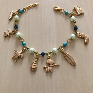 Charmie 003, Ékszer, Karkötő, Charm karkötő, Ékszerkészítés, Gyöngyfűzés, gyöngyhímzés, MESKA