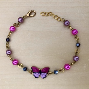 Butterfly 004, Ékszer, Karkötő, Charm karkötő, Ékszerkészítés, Gyöngyfűzés, gyöngyhímzés, MESKA