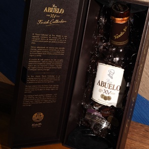 Törött Abuelo üveg díszbozban - karácsony - mikulás - mikulás ajándékok - Meska.hu