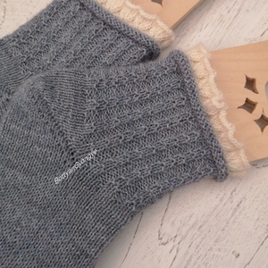 Fodros kötött zokni - kék - ruha & divat - cipő & papucs - zokni - Meska.hu