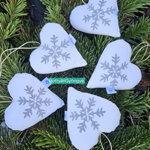 Karácsonyi hópelyhes szívek - nagy, DIY (Csináld magad), Fűzésminták, Varrás, MESKA