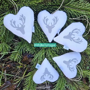 Karácsonyi szarvas fejes szívek - nagy - karácsony - karácsonyi lakásdekoráció - karácsonyi lakásdíszek - Meska.hu