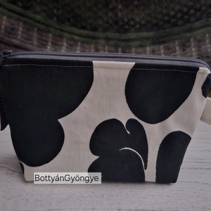 Neszesszer -fekete / fehér - táska & tok - neszesszer - Meska.hu