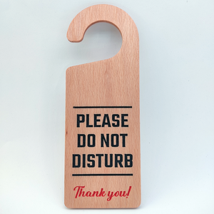 Ajtókilincs tábla Please Do Not Disturb - Thank You! felirattal, Otthon & Életmód, Dekoráció, Ajtó- és ablak dekoráció, Ajtótábla, Famegmunkálás, MESKA