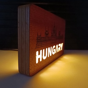 Világító fa dekoráció - Hungary felirattal, Otthon & Életmód, Dekoráció, Asztal és polc dekoráció, Asztaldísz, Famegmunkálás, MESKA