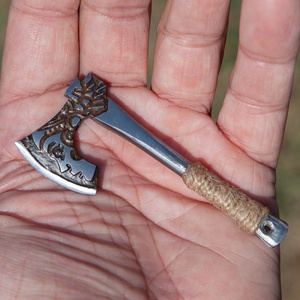 Viking mintázatú, acél mini fejsze - Meska.hu