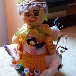 Varrós mami tárolóval - otthon & életmód - lakástextil - varrókellék - Meska.hu