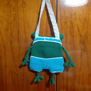 Béka-szütyő horgolva - táska & tok - kézitáska & válltáska - válltáska - Meska.hu