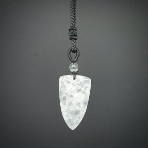 Nyíl kelta hegyikristály medál zsinóron 2x3,5cm, Ékszer, Nyaklánc, Medál, , MESKA