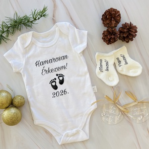 Bababejelentő szett (body, zokni, karácsonyfadísz)  - Meska.hu