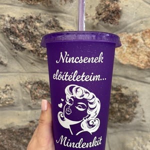 Nincsenek előítéleteim... Mindenkit utálok!” – Egyedi, feliratos pohár (710 ml), Otthon & Életmód, Konyhafelszerelés, tálalás, Tálalás, Pohár, Fotó, grafika, rajz, illusztráció, Szereted a humort és a stílust egyben? Ez a 710 ml-es, erős műanyagból készült pohár garantáltan a ..., MESKA
