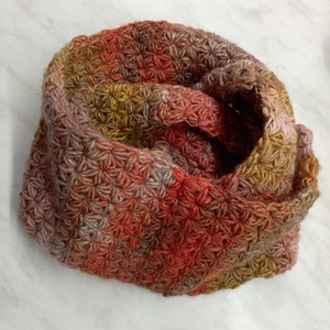 Jázmin mintás körsál az ősz színeiben - Meska.hu