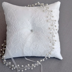 Gyűrűpárna - francia csipkével díszítve - esküvő - kiegészítők - gyűrűtartó & gyűrűpárna - Meska.hu