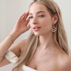 DÉLIA - alkalmi, menyasszonyi fülbevaló, Ékszer, Fülbevaló, Lógó fülbevaló, Ékszerkészítés, MESKA