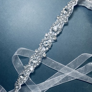 Strasszokkal díszített alkalmi, menyasszonyi díszített öv - esküvő - kiegészítők - öv & pánt - Meska.hu