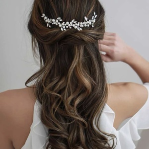 Rövid strasszos menyasszonyi hajdrót - esküvő - hajdísz - kontydísz & hajdísz - Meska.hu