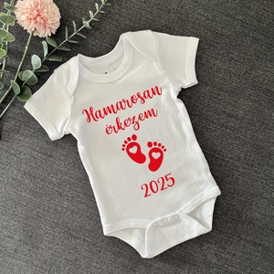 Baba body - Hamarosan érkezem  - ruha & divat - babaruha & gyerekruha - body - Meska.hu