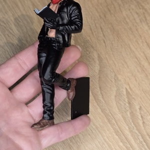 Motoros olvasó figura bookshelf insert, könyvespolc dekoráció, Otthon & Életmód, Dekoráció, Asztal és polc dekoráció, Könyvszobor, Mindenmás, MESKA