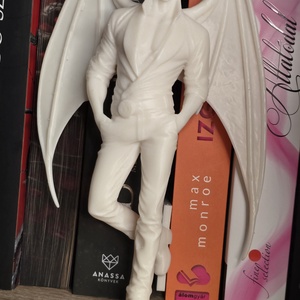 Rhysand ihlette könyvespolc figura, Otthon & Életmód, Dekoráció, Asztal és polc dekoráció, Könyvszobor, Mindenmás, MESKA