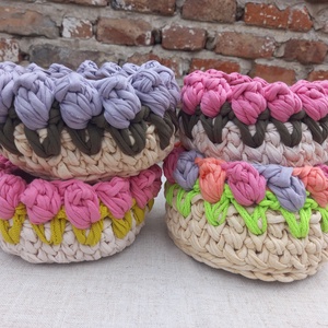 Tulipános horgolt tároló kicsi - Meska.hu