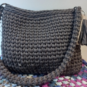 Horgolt táska - sötétszürke, Táska & Tok, Kézitáska & válltáska, Válltáska, , MESKA