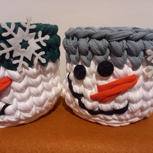 Hóemberes polófonalból horgolt tároló - ajándékozáshoz - otthon & életmód - tárolás & rendszerezés - tárolókosár - Meska.hu