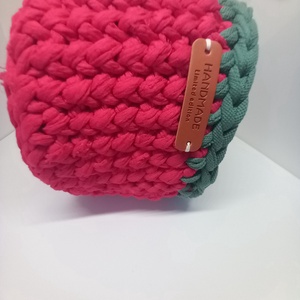 Mikulás mackója polófonalból horgolt tároló -  - otthon & életmód - tárolás & rendszerezés - tárolókosár - Meska.hu