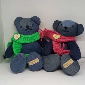 Mackó sállal - játék & sport - plüssállat & játékfigura - maci - Meska.hu