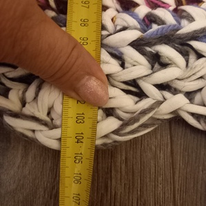 SZIVÁRVÁNY Rongyszőnyeg hatású horgolt kerek szőnyeg  - otthon & életmód - tárolás & rendszerezés - tárolókosár - Meska.hu