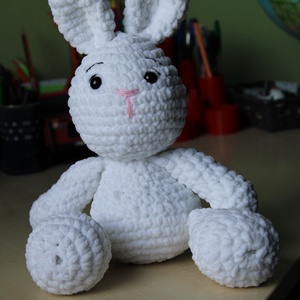 Nyuszi amigurumi figura - játék & sport - plüssállat & játékfigura - nyuszi - Meska.hu
