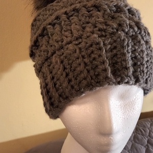 Felnőtt női horgolt sapka - ruha & divat - sál, sapka, kendő - sapka - Meska.hu