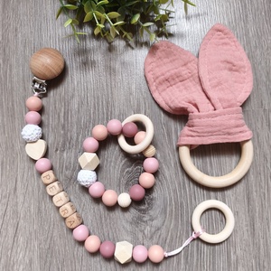 Névre szóló babaköszöntő csomag , Baba - mama, Baba játékok, Cumilánc, Gyöngyfűzés, gyöngyhímzés, MESKA