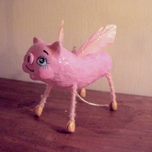 Szárnyas malac - kilógatós papírmasé figura -  - Meska.hu