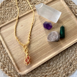 Eperkvarc amulett makramé köntösben - ékszer - nyaklánc - hosszú nyaklánc - Meska.hu